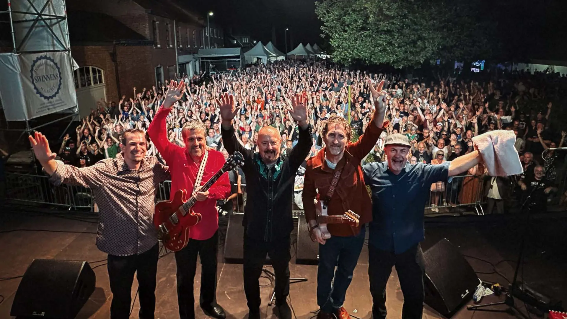/media/qhrdhyqp/foto-the-fabulous-thunderbirds.jpg?cc=0.019095517275801346,0,0.014720907844971529,0&width=1920&height=1080&format=webp&v=1dac9f25a67c670