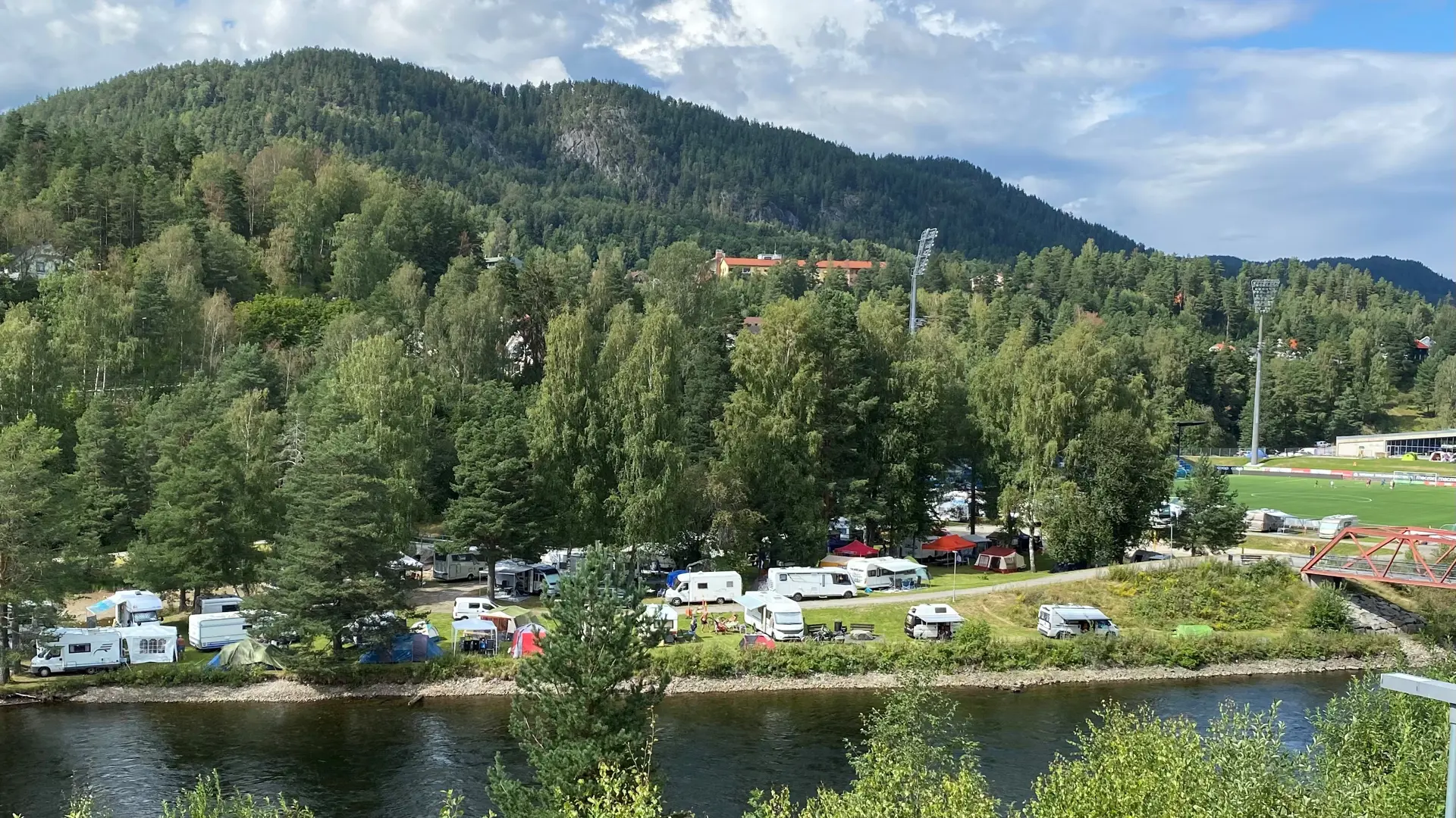/media/rbgk5vfk/camp-riverside.jpg?cc=0,0.16869942884340777,0,0&width=1920&height=1080&format=webp&v=1da76dbe7a7cc20